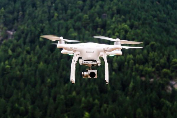 fachowy kurs pilotażu drona